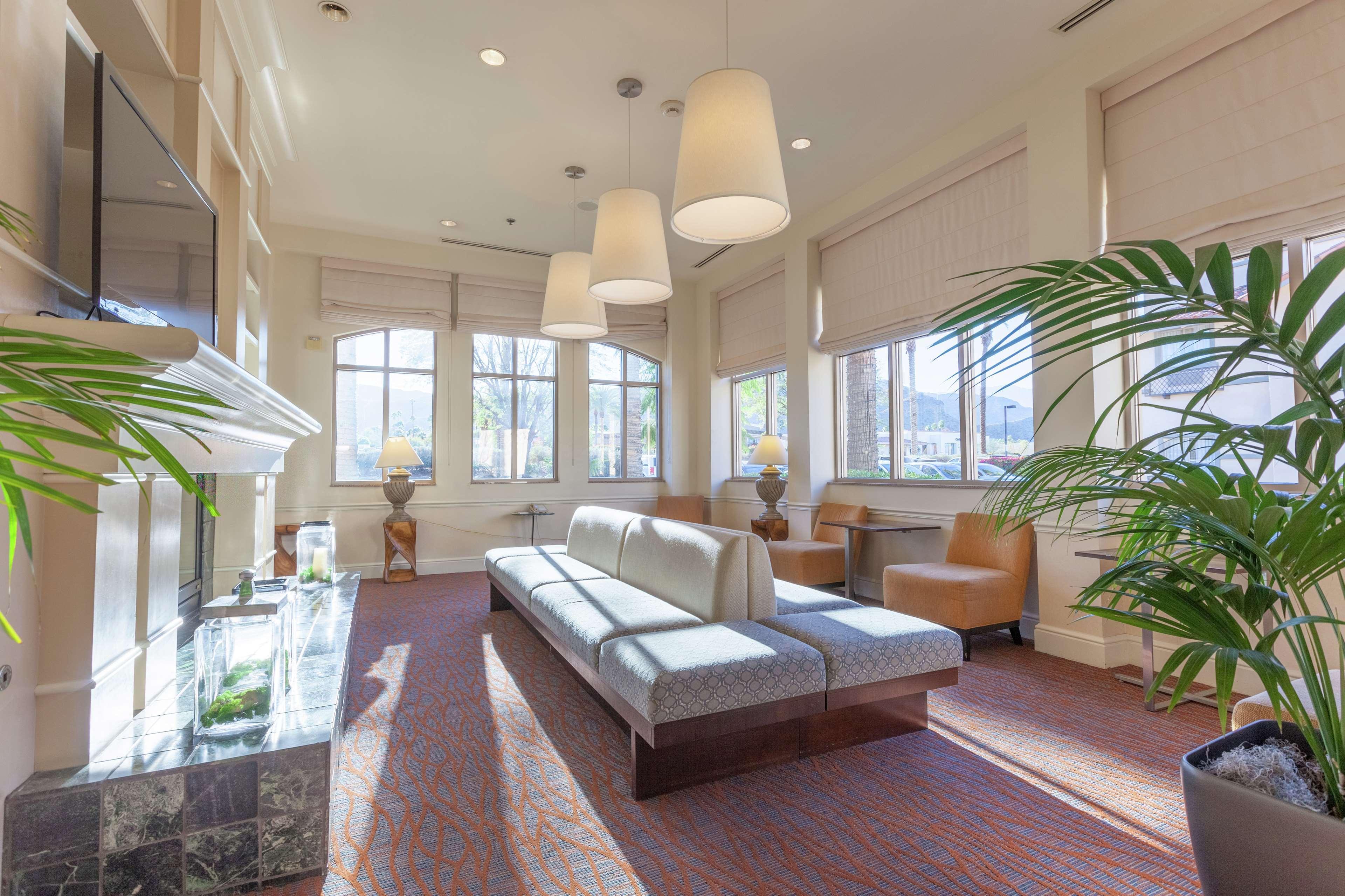 Hilton Garden Inn Palm Springs/Rancho Mirage Zewnętrze zdjęcie